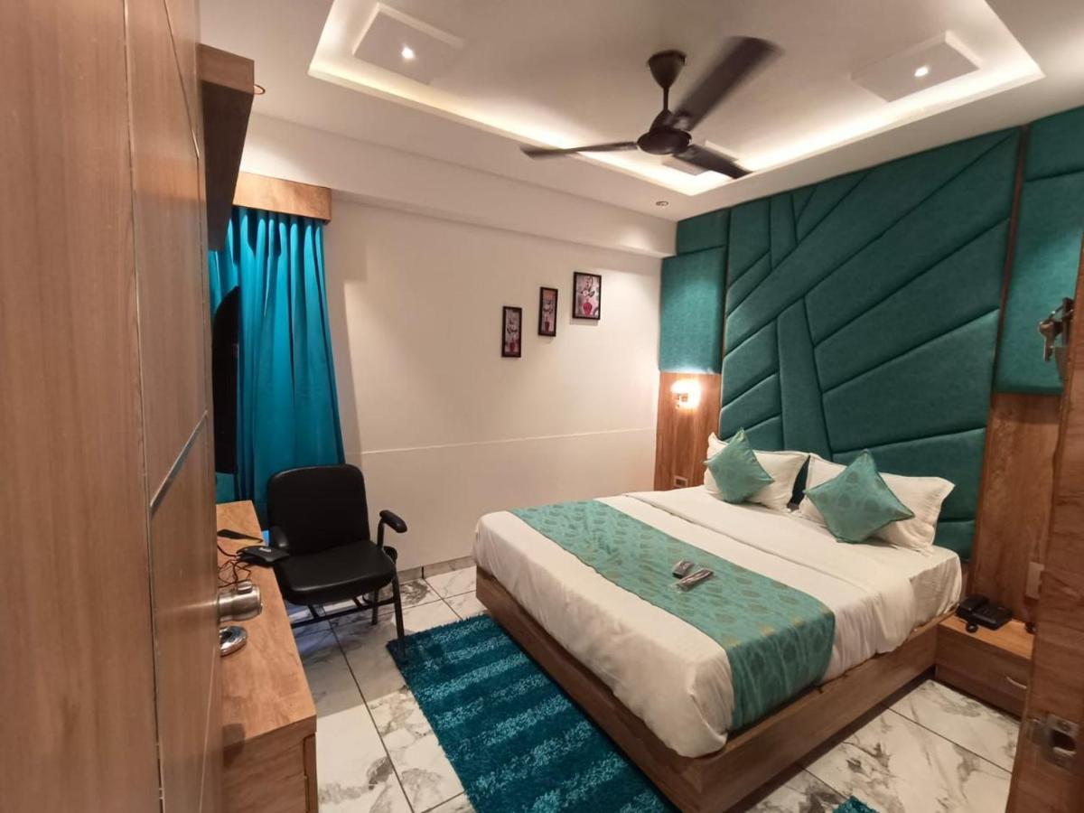 Hotel Prime Villa Gurukul アーメダバード エクステリア 写真